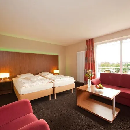 Seehotel 3* Kell am See